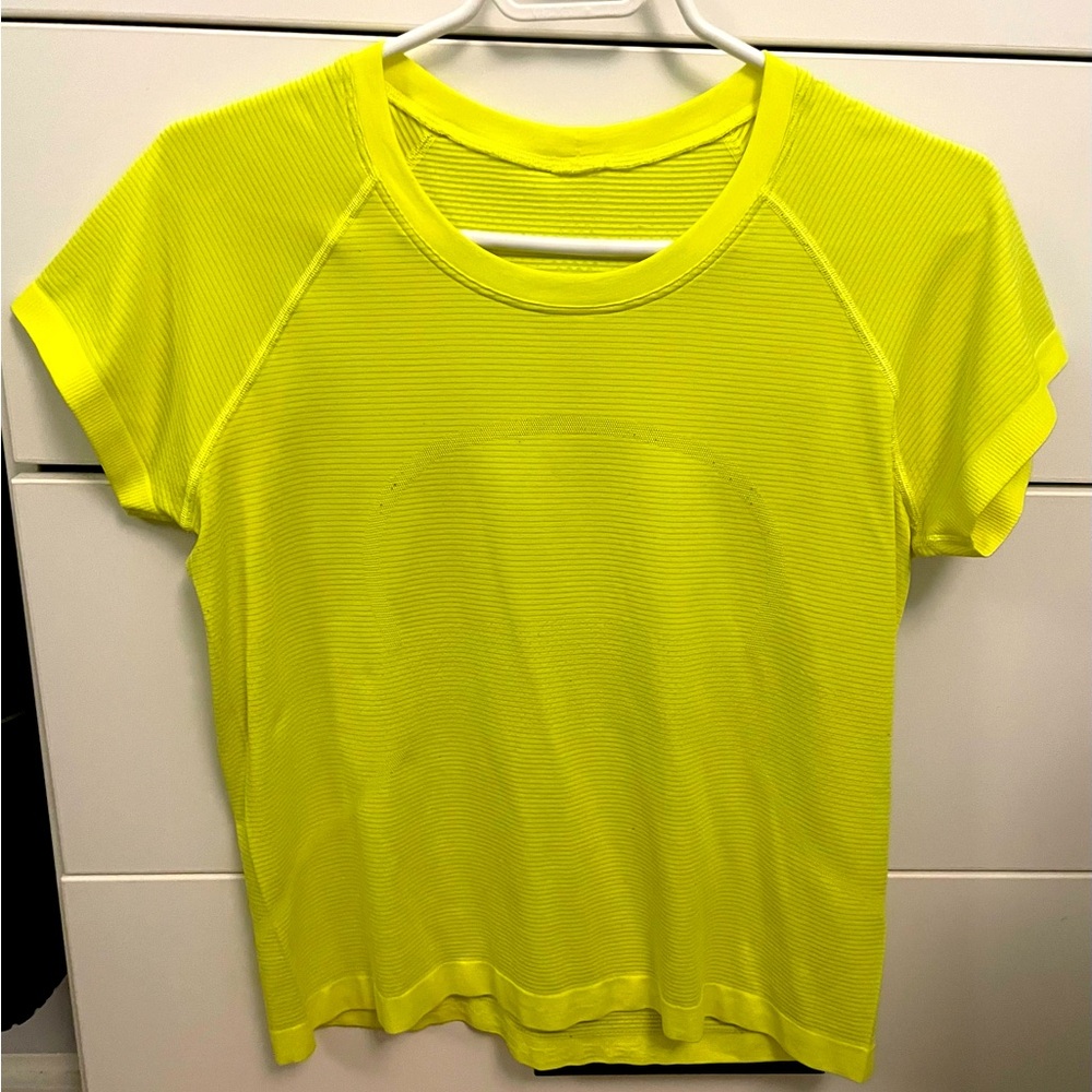 Swiftly Tech Short-Sleeve Waist Length